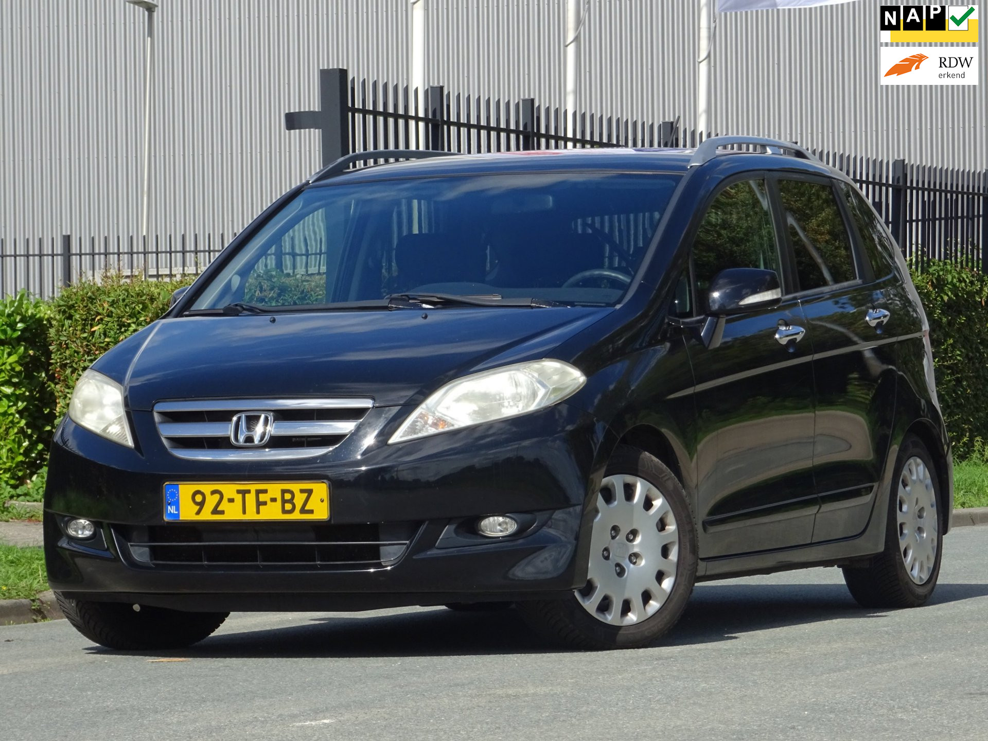 Honda Fr-v 2.0i Lifestyle 6-PERSOONS NAP/CLIMA/CRUISE/PDC 2006 - voorkant