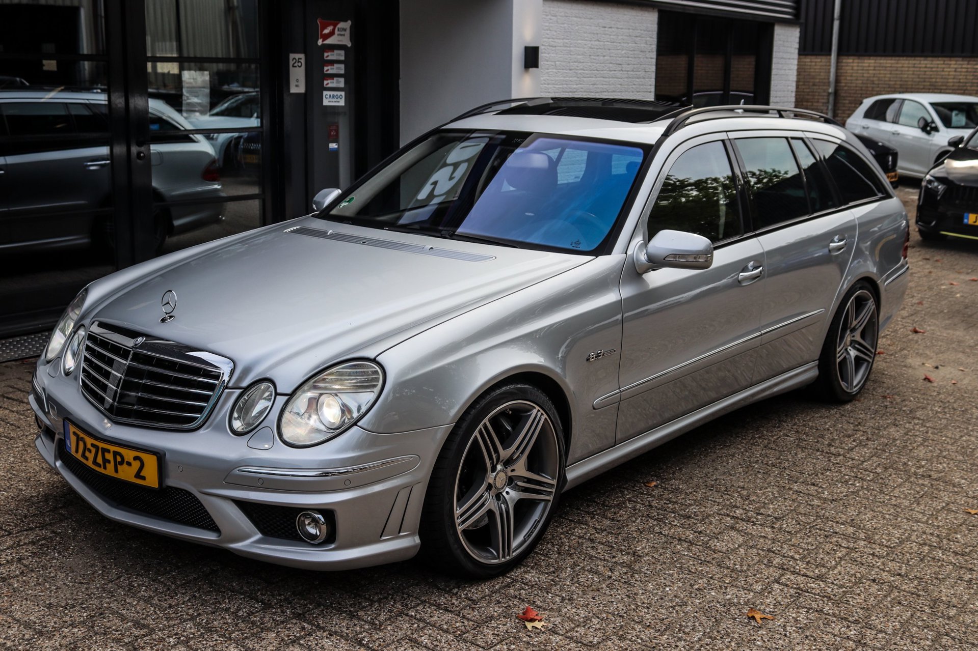 Foto van Mercedes-Benz E 63 AMG
