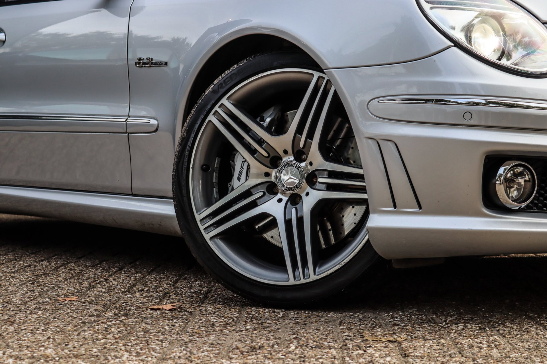 Foto van Mercedes-Benz E 63 AMG