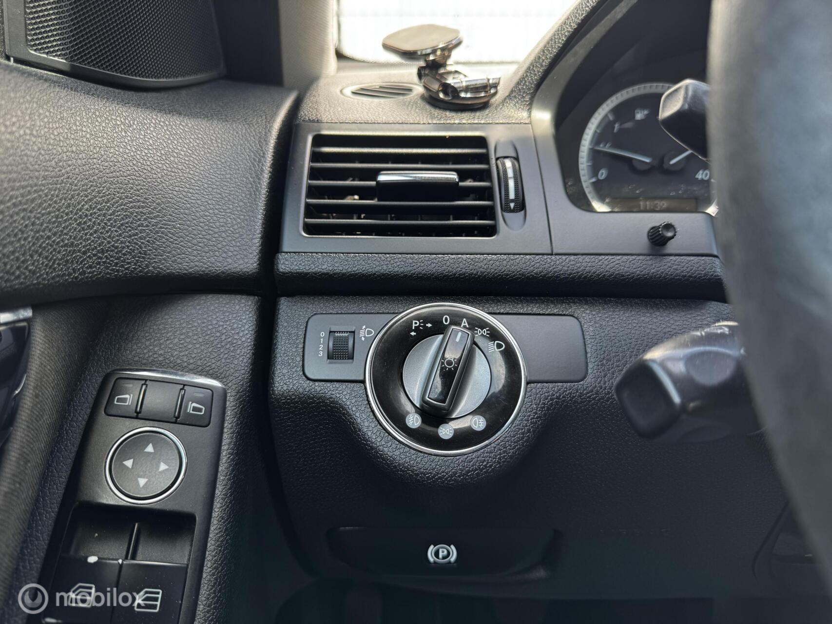Foto van Mercedes-Benz C 180 Kompressor