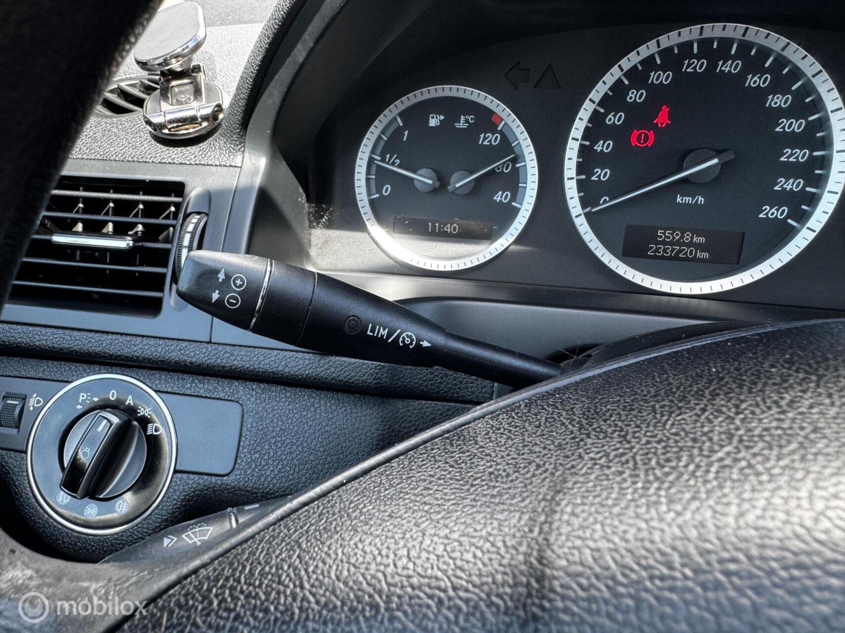 Foto van Mercedes-Benz C 180 Kompressor
