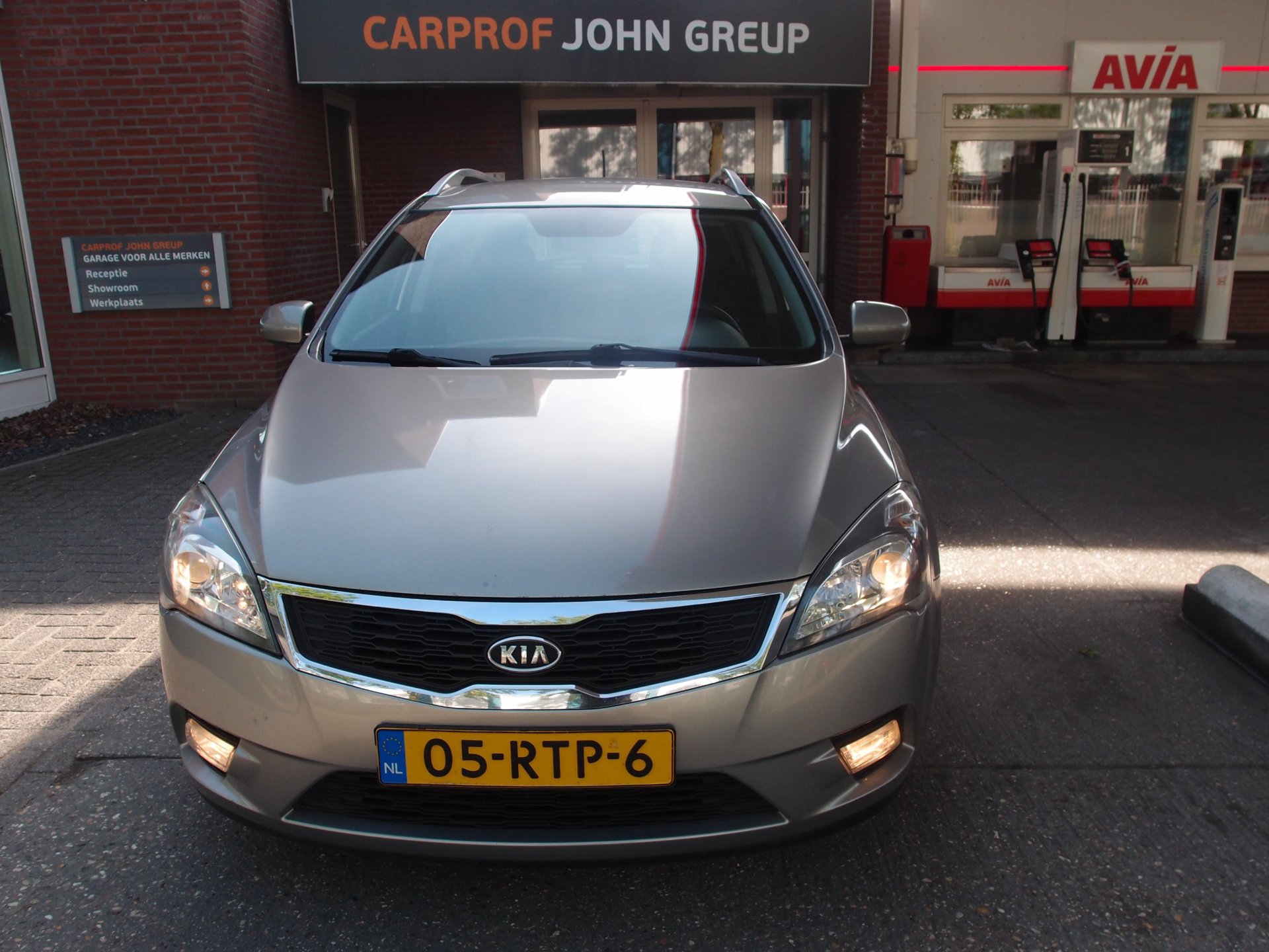 Kia Cee D 1.6 CVVT X-ecutive 2011 - voorkant