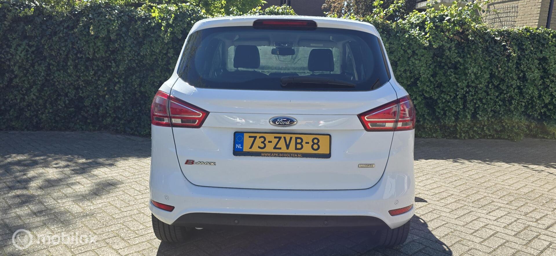 Foto van Ford B-max