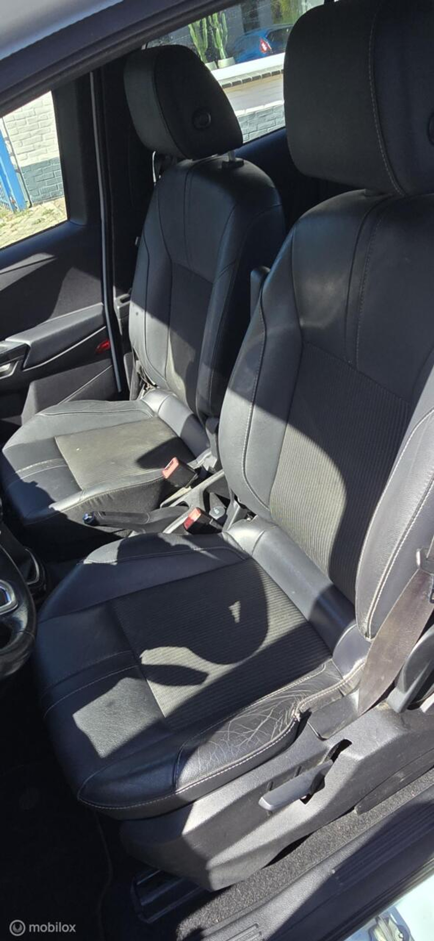 Foto van Ford B-max