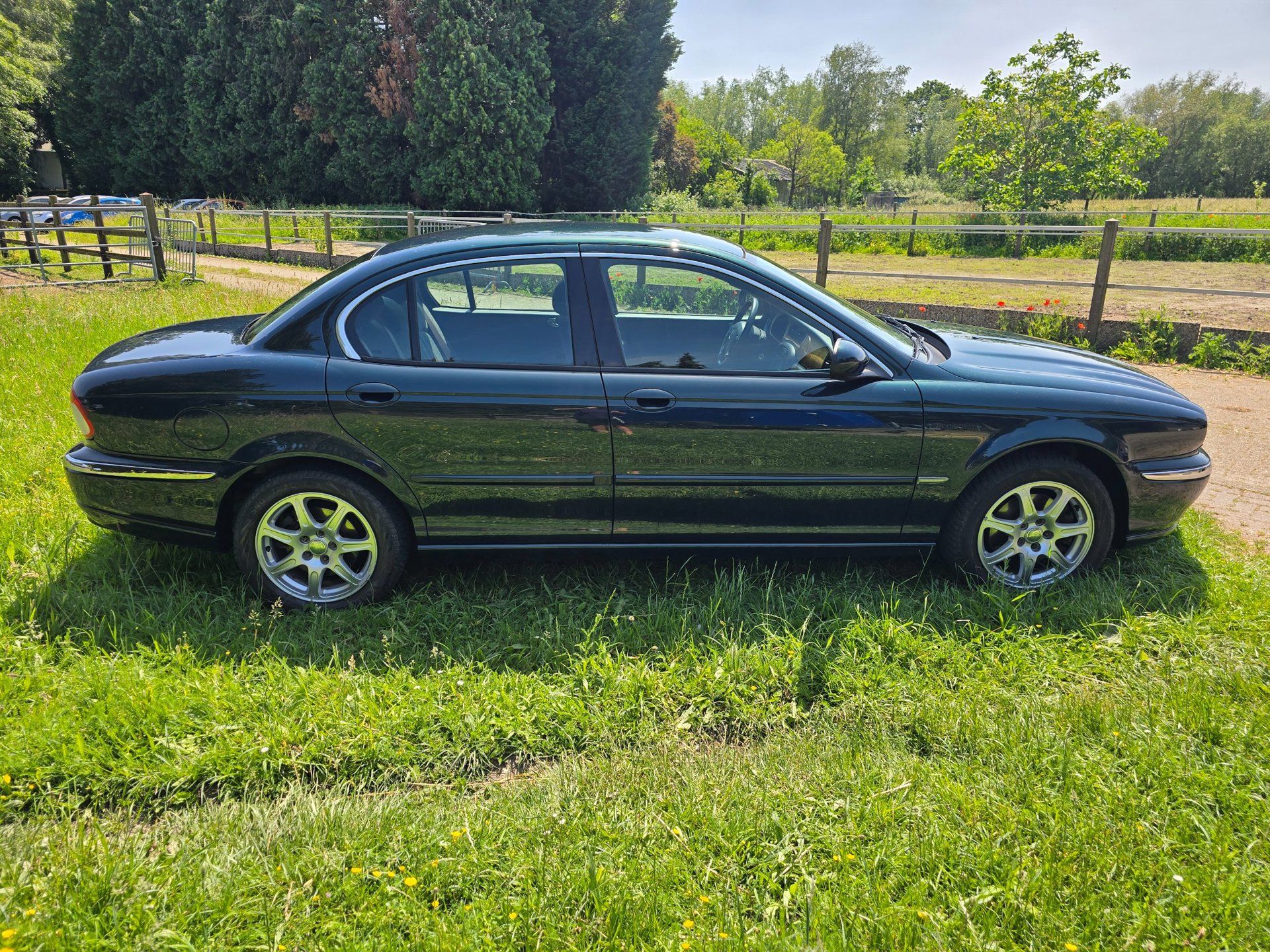 Foto van Jaguar X-type 2.0 V6