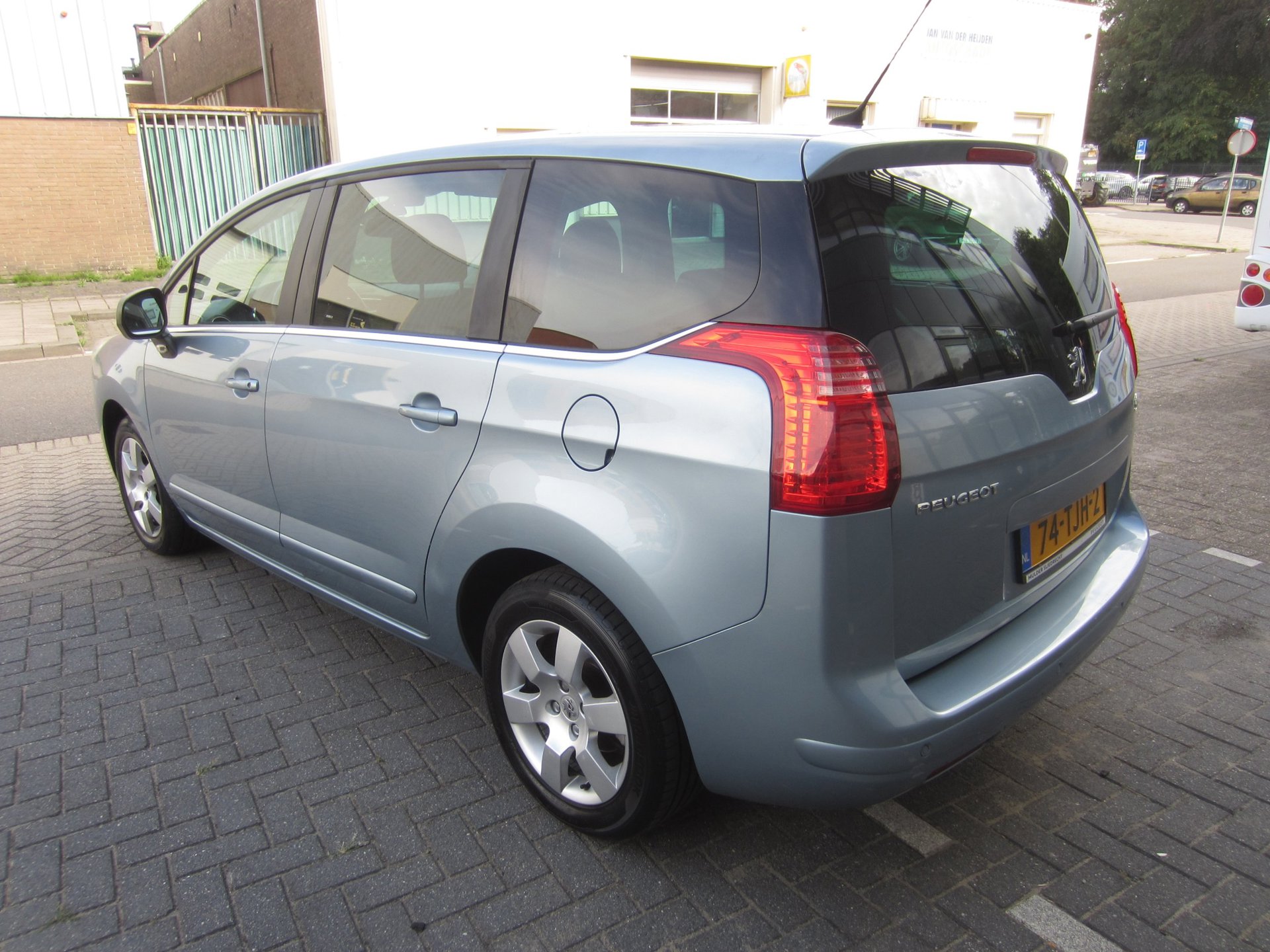 Foto van Peugeot 5008