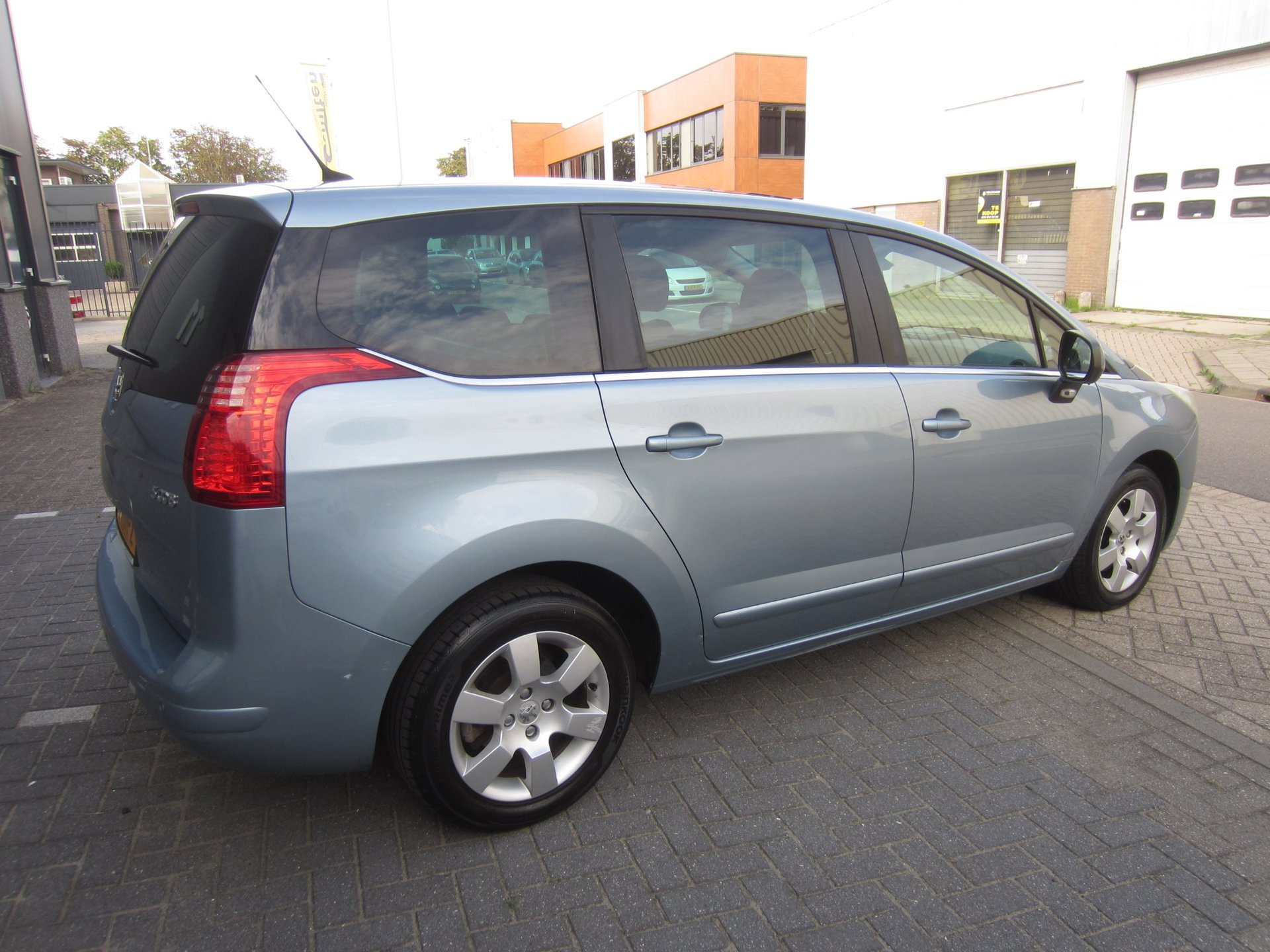 Foto van Peugeot 5008