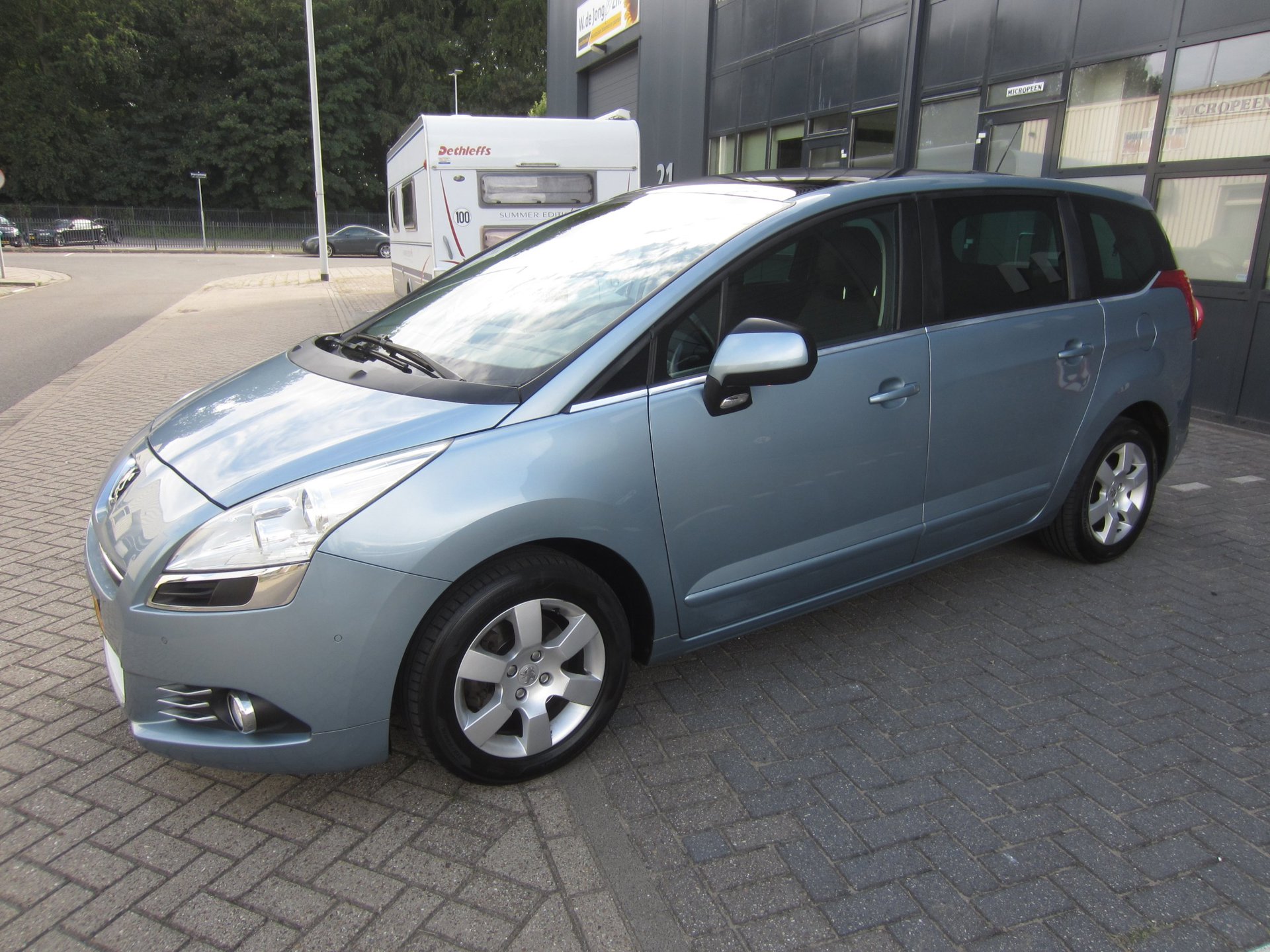 Foto van Peugeot 5008