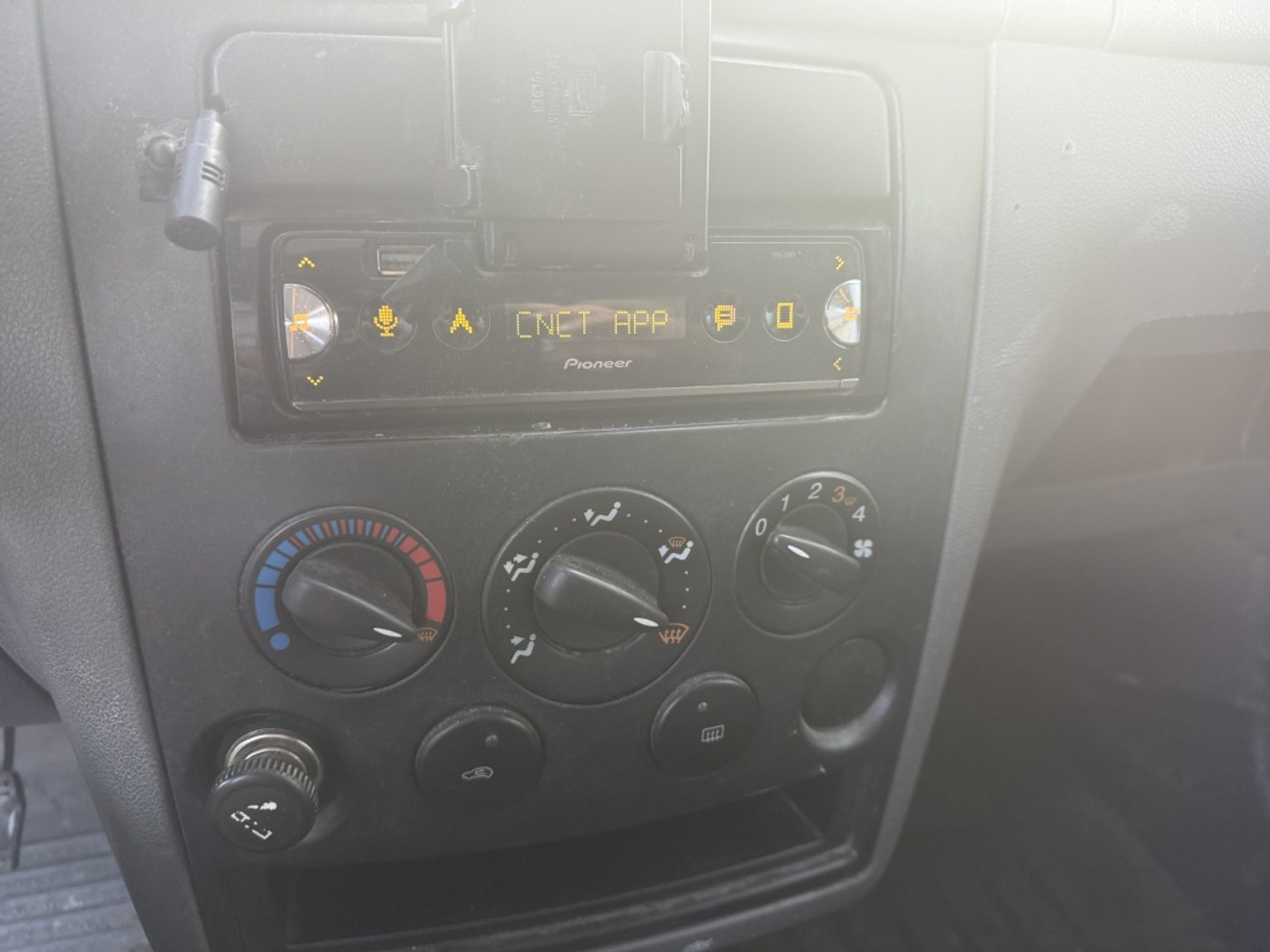 Foto van Ford Transit Connect 200s LR Van 1.8td 55