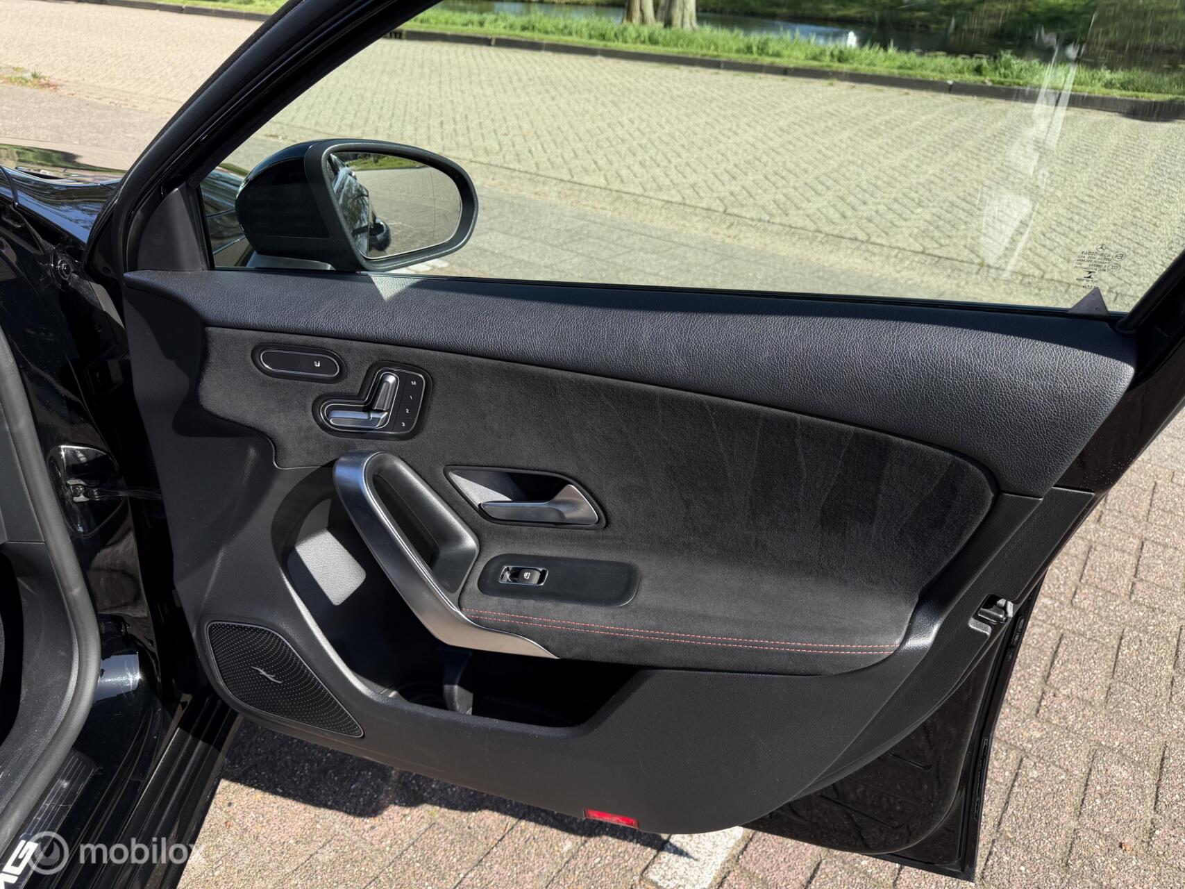 Foto van Mercedes-Benz AMG A 35