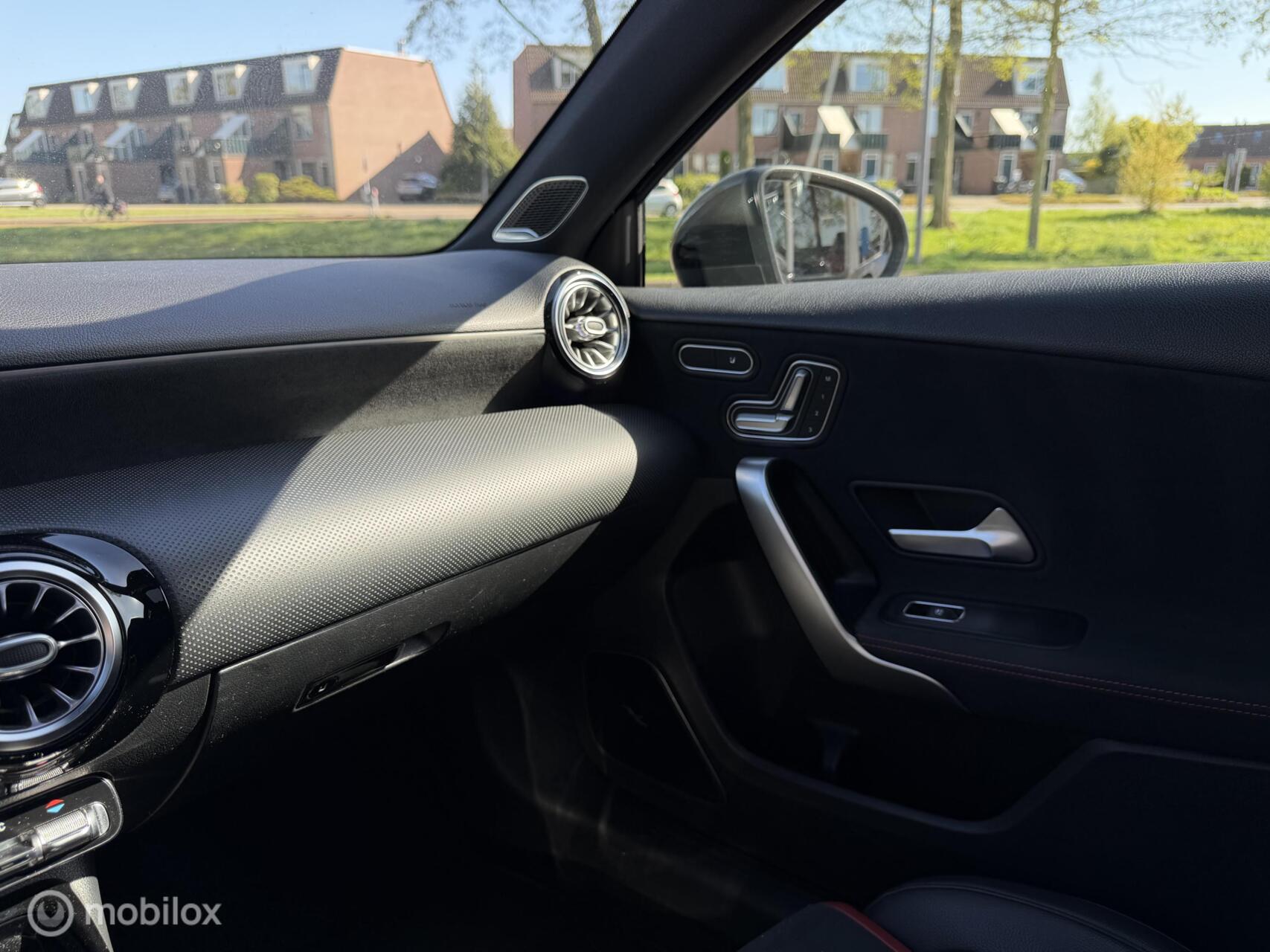 Foto van Mercedes-Benz AMG A 35