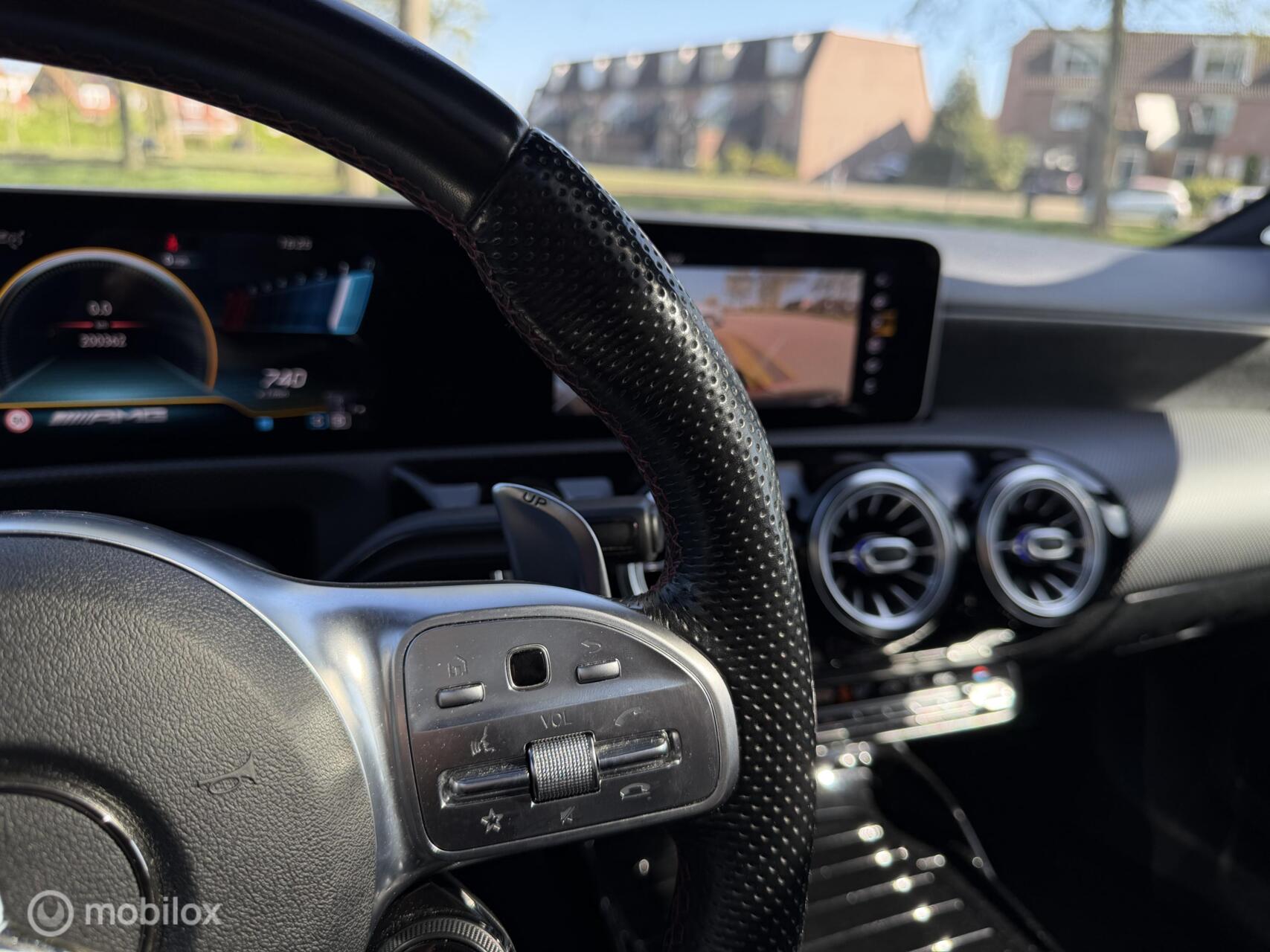 Foto van Mercedes-Benz AMG A 35