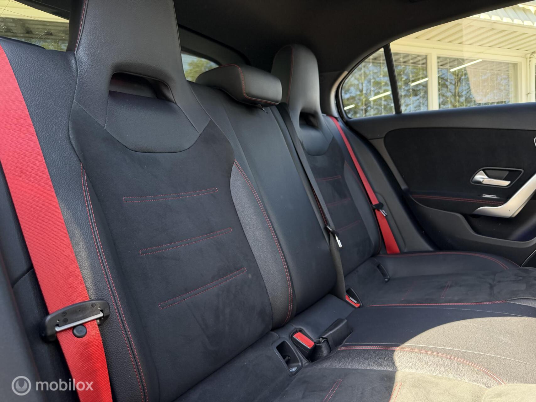 Foto van Mercedes-Benz AMG A 35