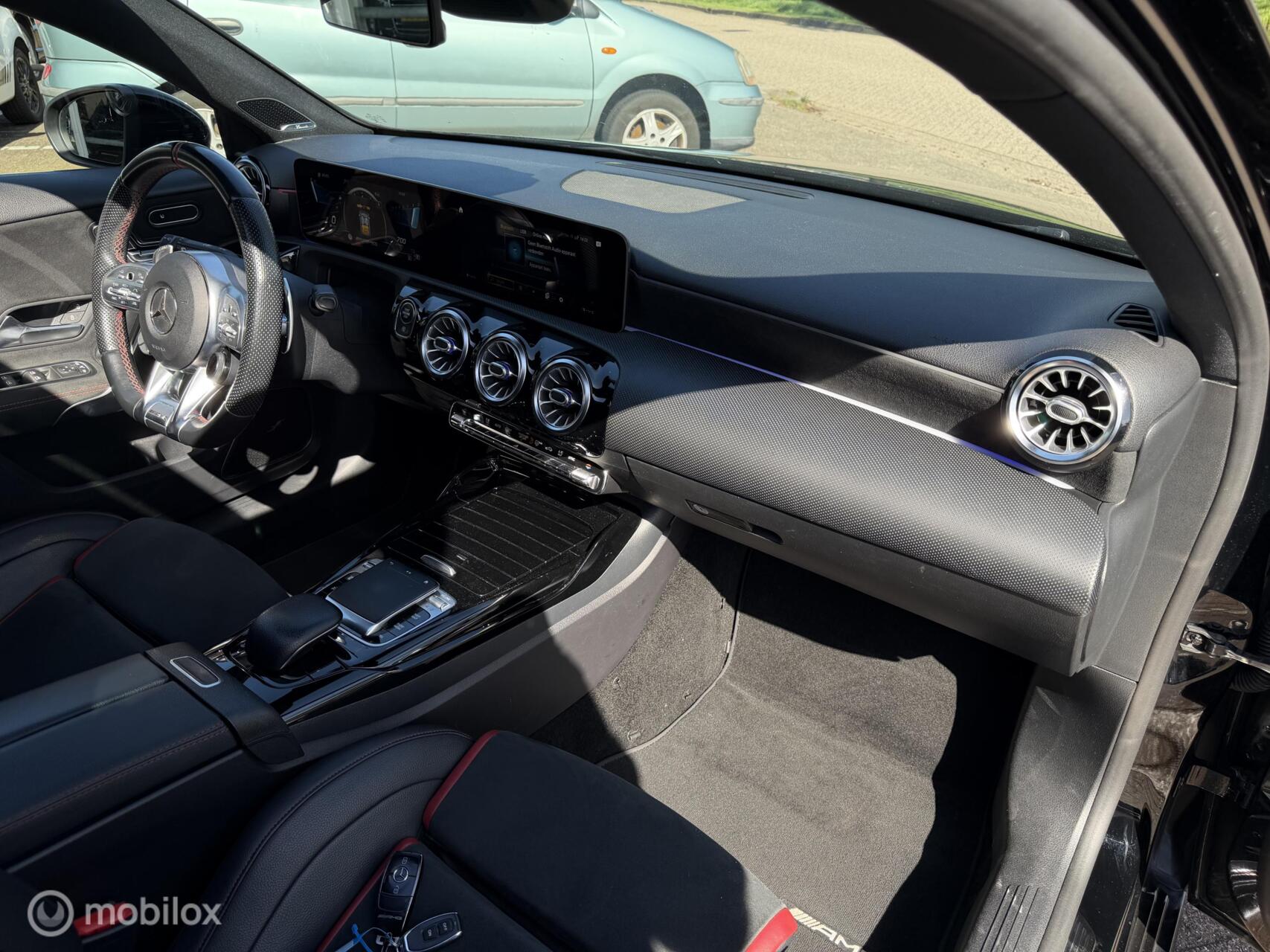 Foto van Mercedes-Benz AMG A 35