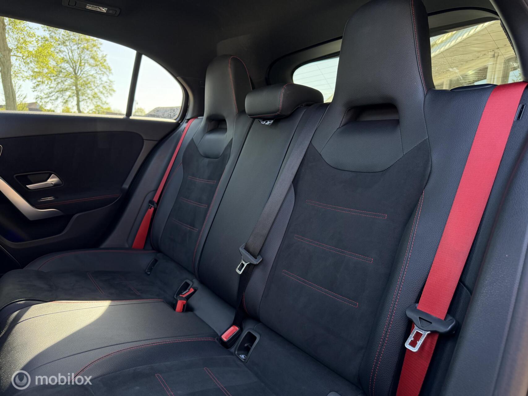 Foto van Mercedes-Benz AMG A 35