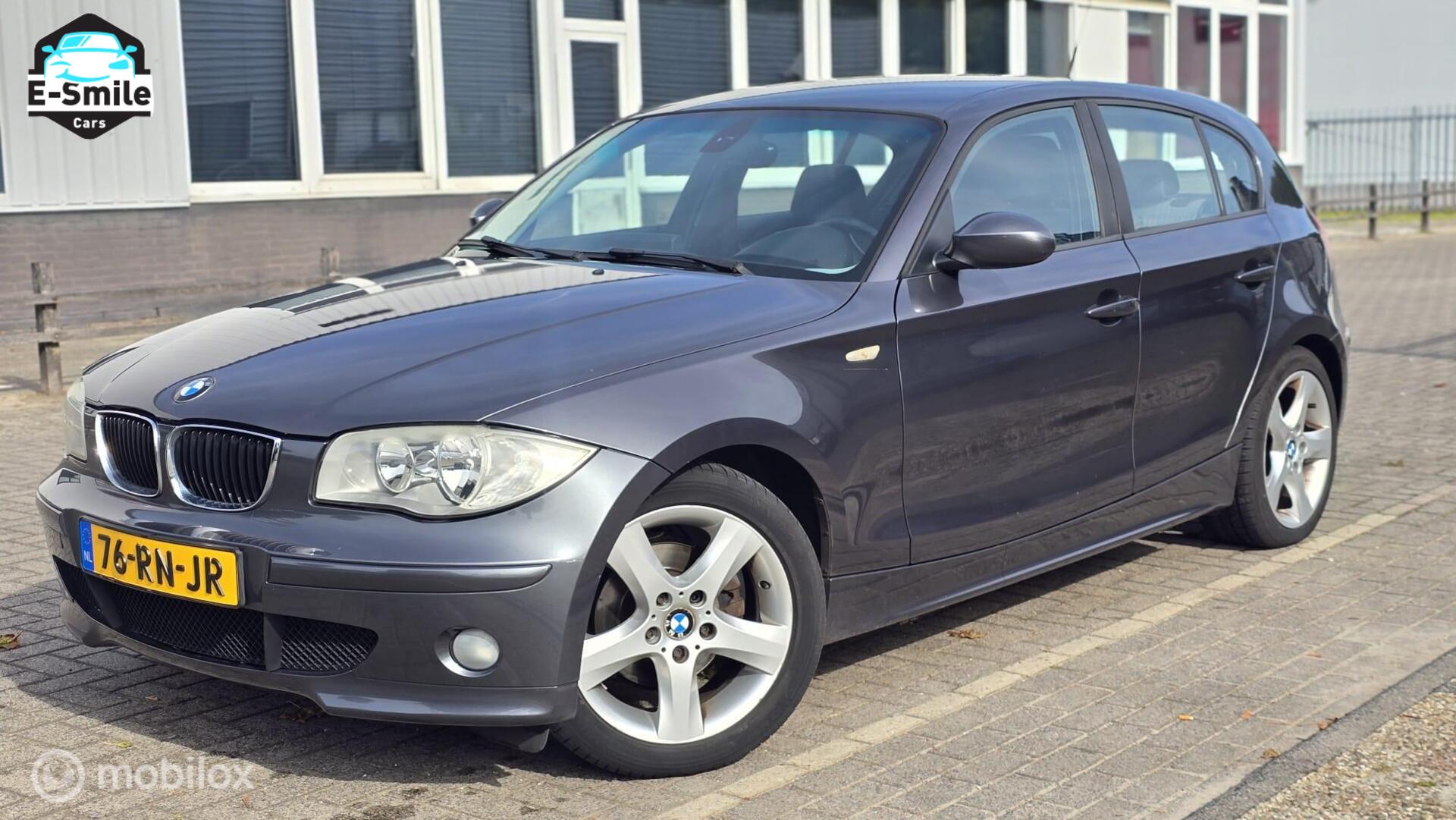 BMW 1er Reihe 120i High Executive/Clima/Cruise/Navi/APK/NAP! 2005 - voorkant