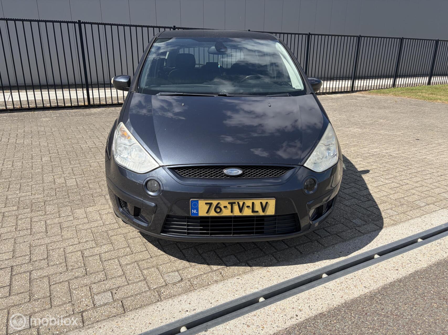 Foto van Ford S-max
