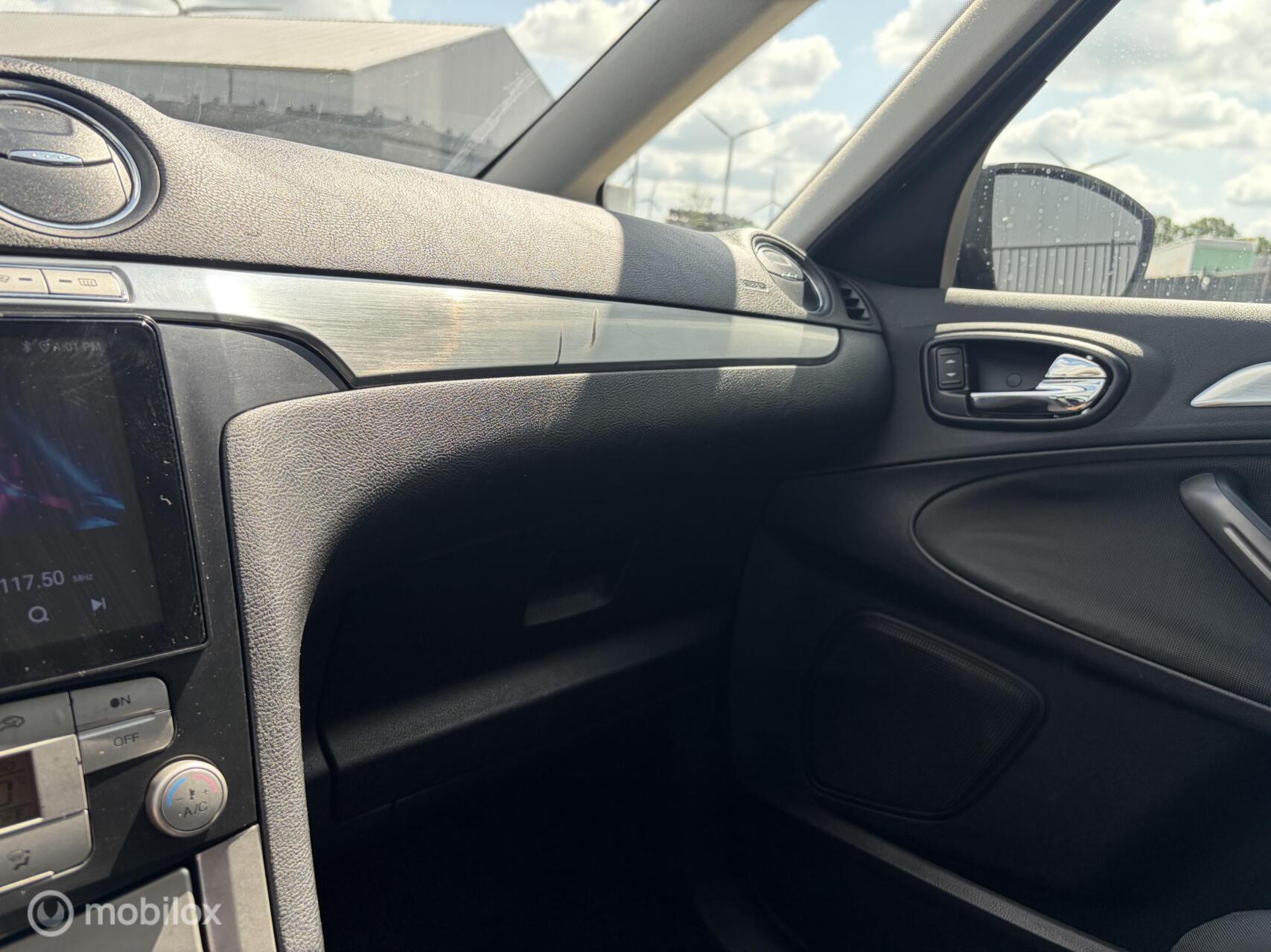 Foto van Ford S-max