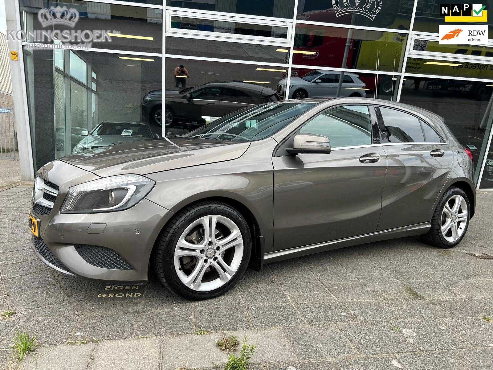 Mercedes-Benz A 180 180 Ambition 2013 - voorkant
