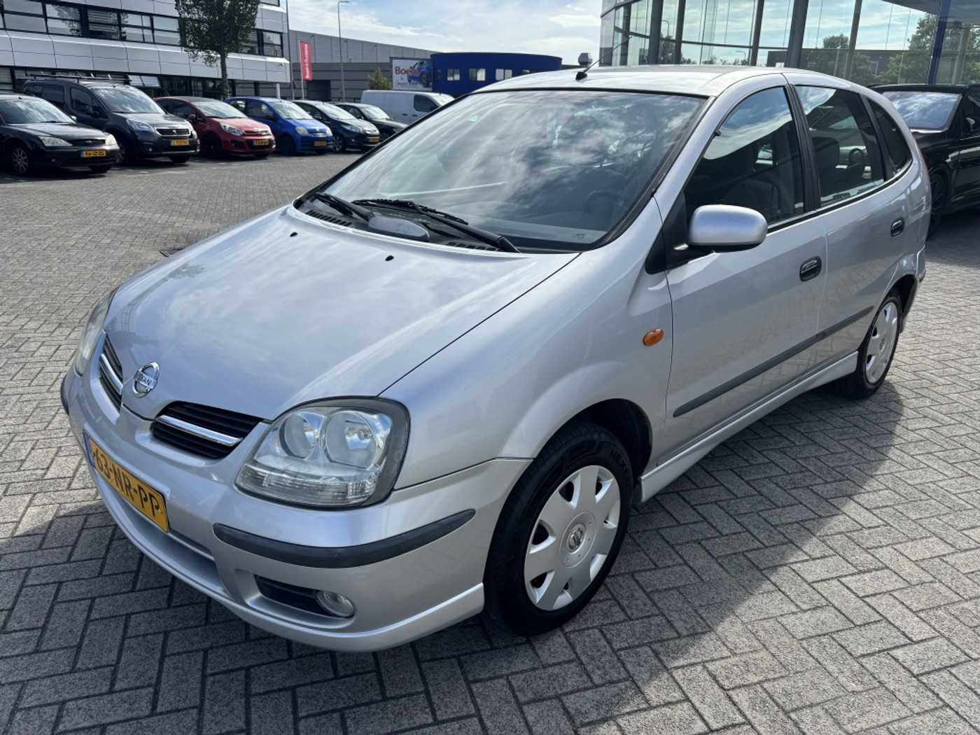 Foto van Nissan Nissan Almera Tino
