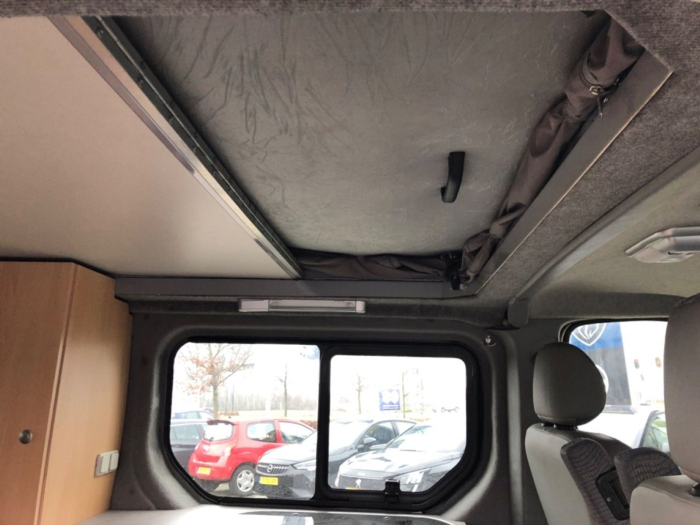 Foto van Renault Trafic 1200 L2h1 2.5 Dci 135