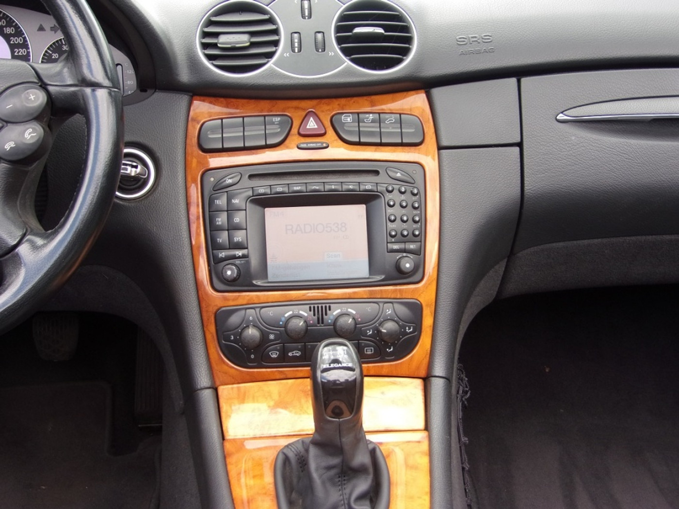 Foto van Mercedes-Benz CLK 200 Kompressor