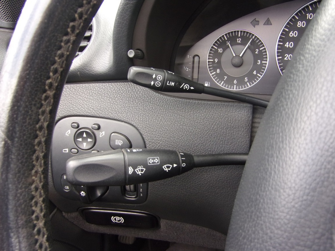 Foto van Mercedes-Benz CLK 200 Kompressor