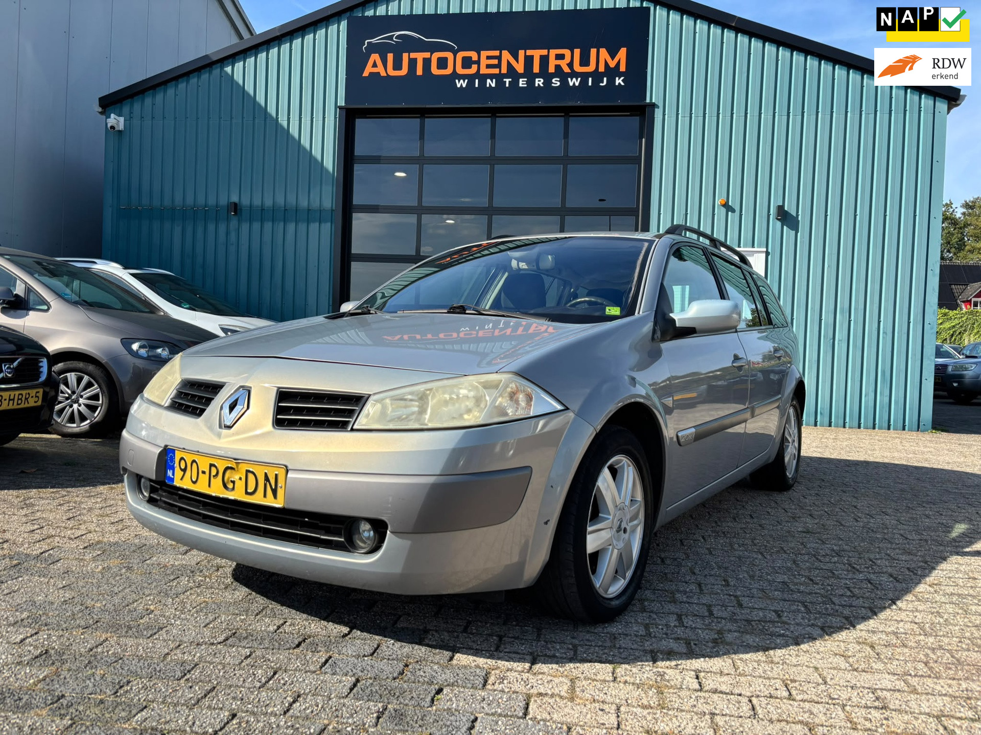 Renault Megane 2.0-16V Expression  Automaat 2004 - voorkant
