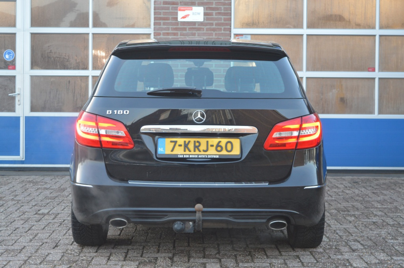 Foto van Mercedes-Benz B 180