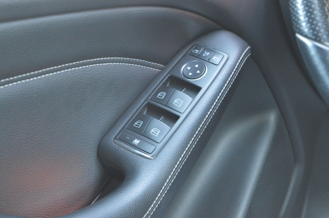 Foto van Mercedes-Benz B 180