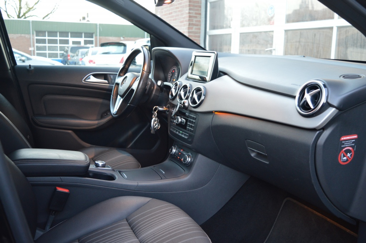 Foto van Mercedes-Benz B 180