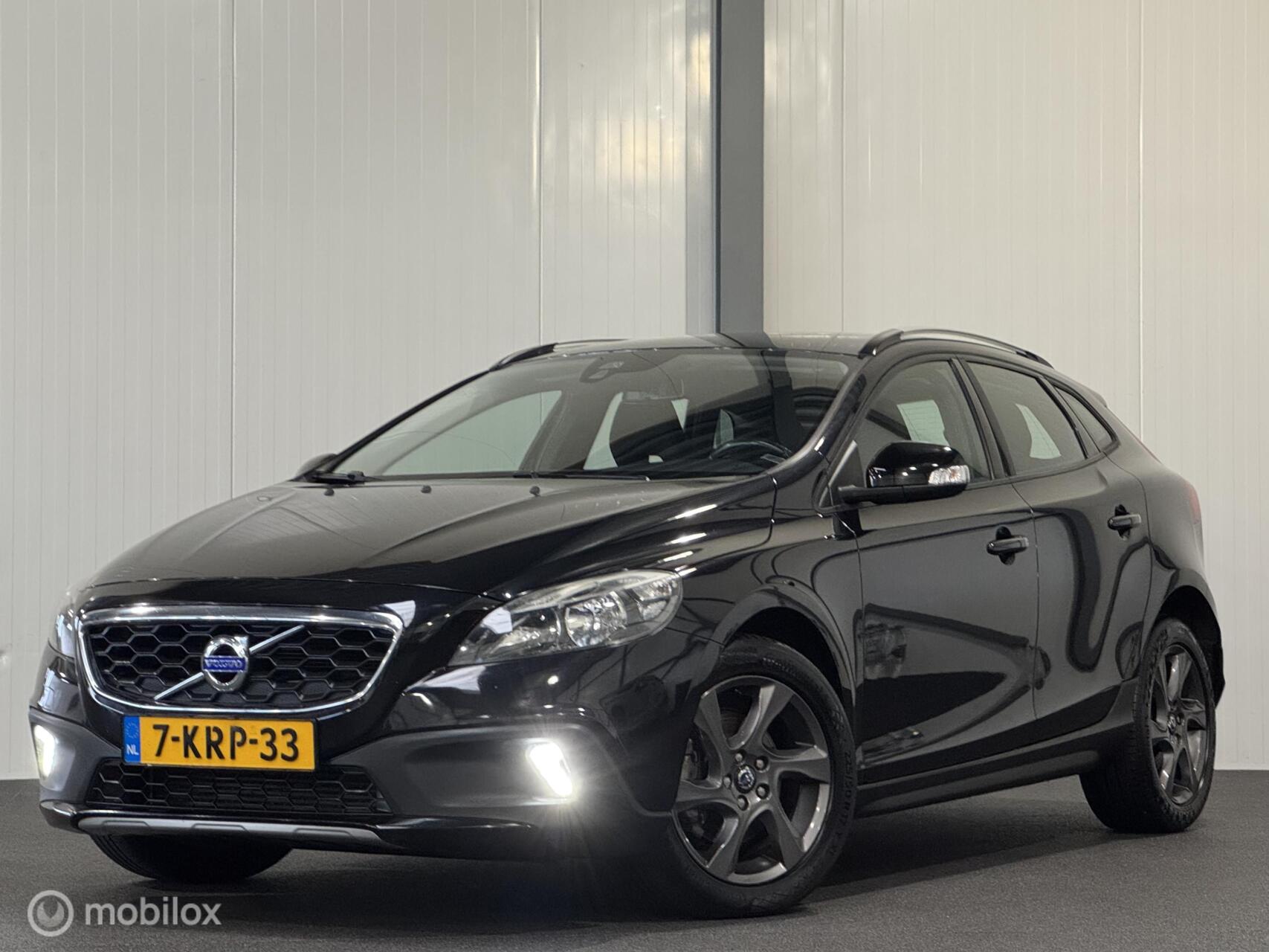 Volvo V40 Cross Country 1.6 D2 Momentum 2013 - voorkant
