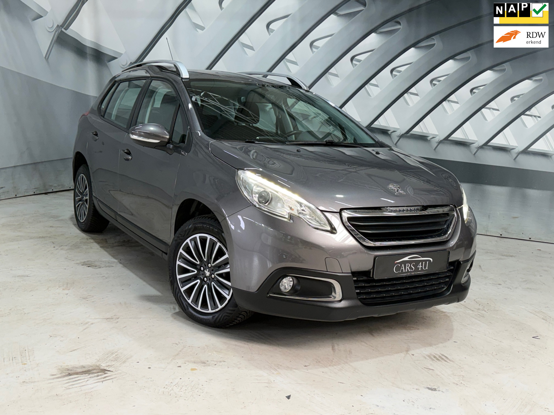 Peugeot 2008 1.6 VTi Active 2013 - voorkant
