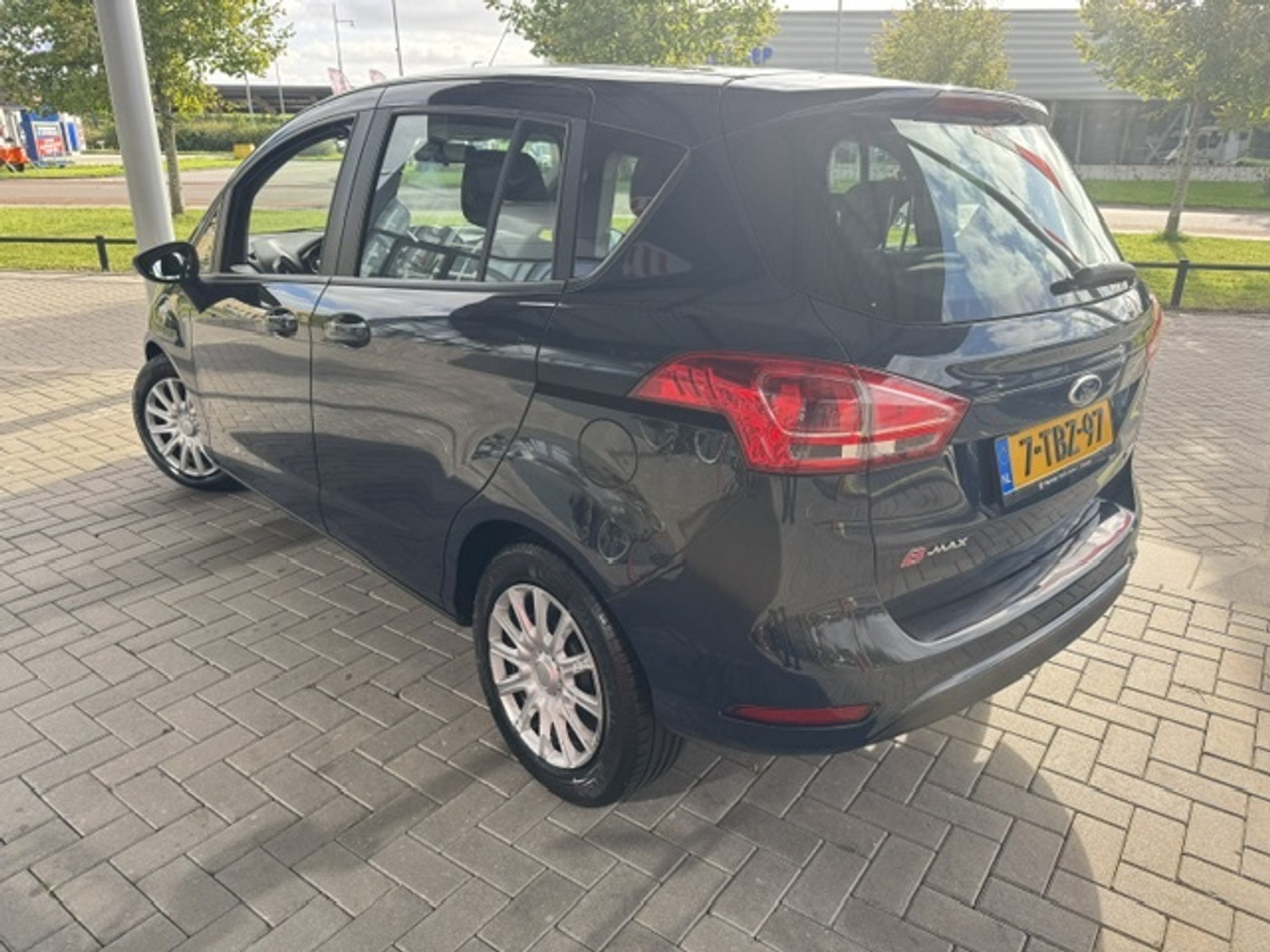Foto van Ford B-max