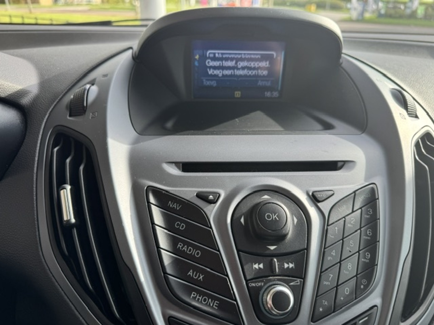 Foto van Ford B-max