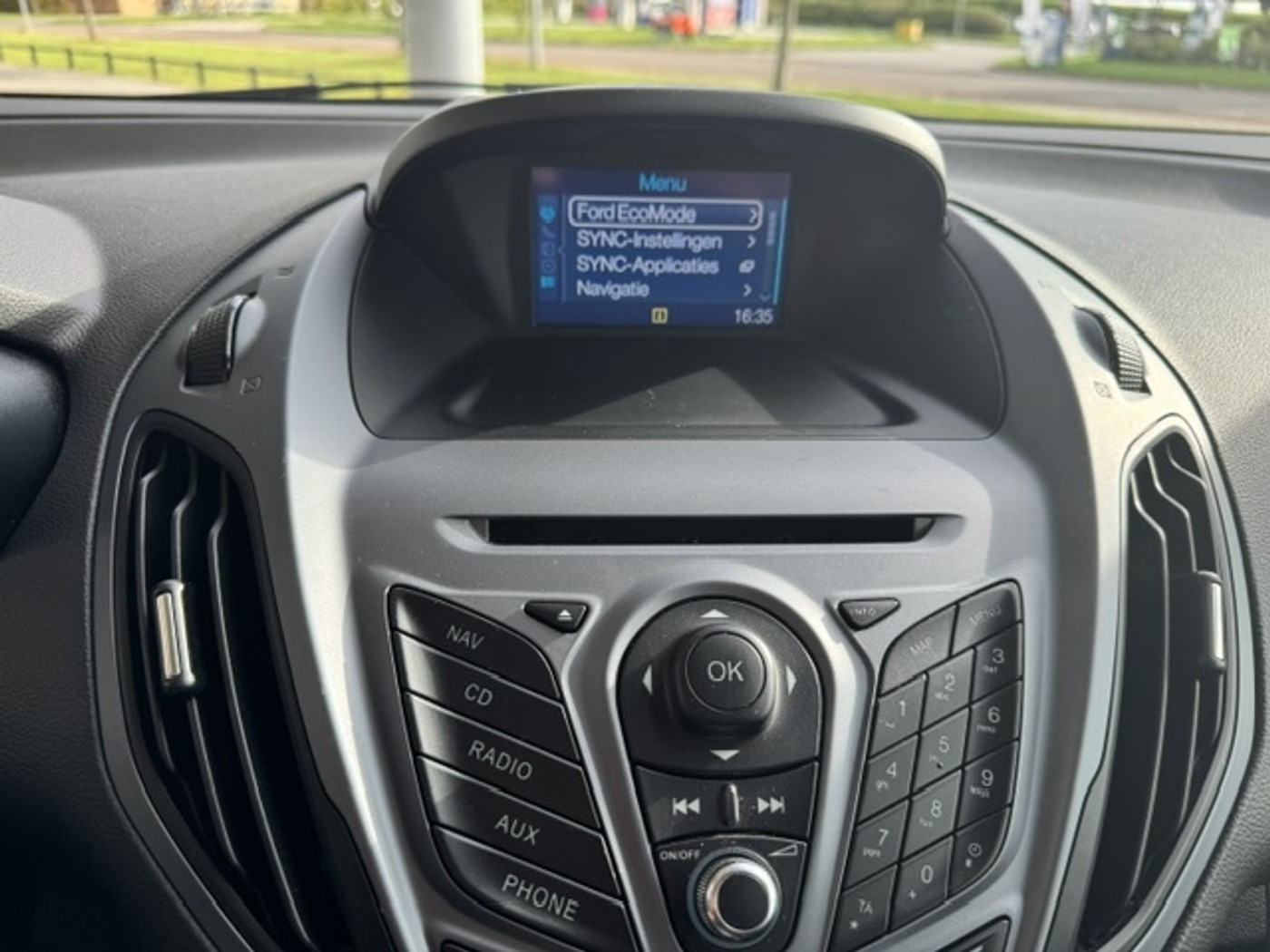 Foto van Ford B-max