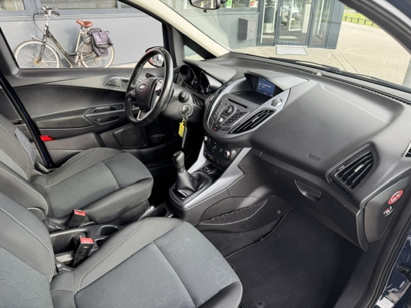 Foto van Ford B-max
