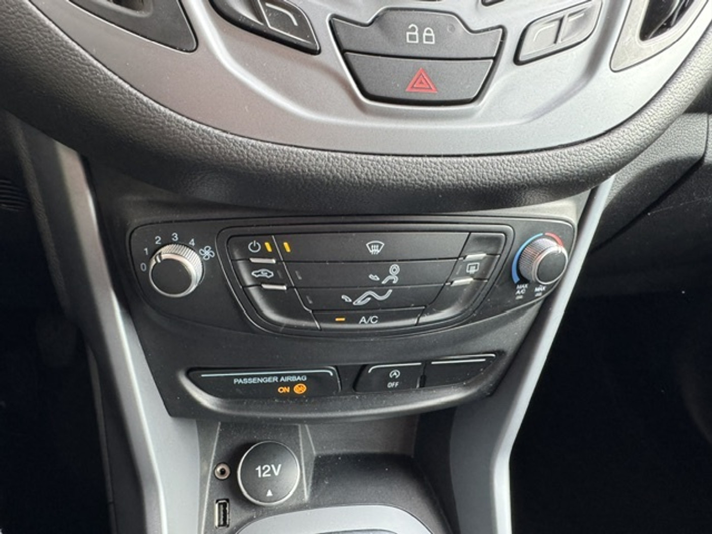 Foto van Ford B-max