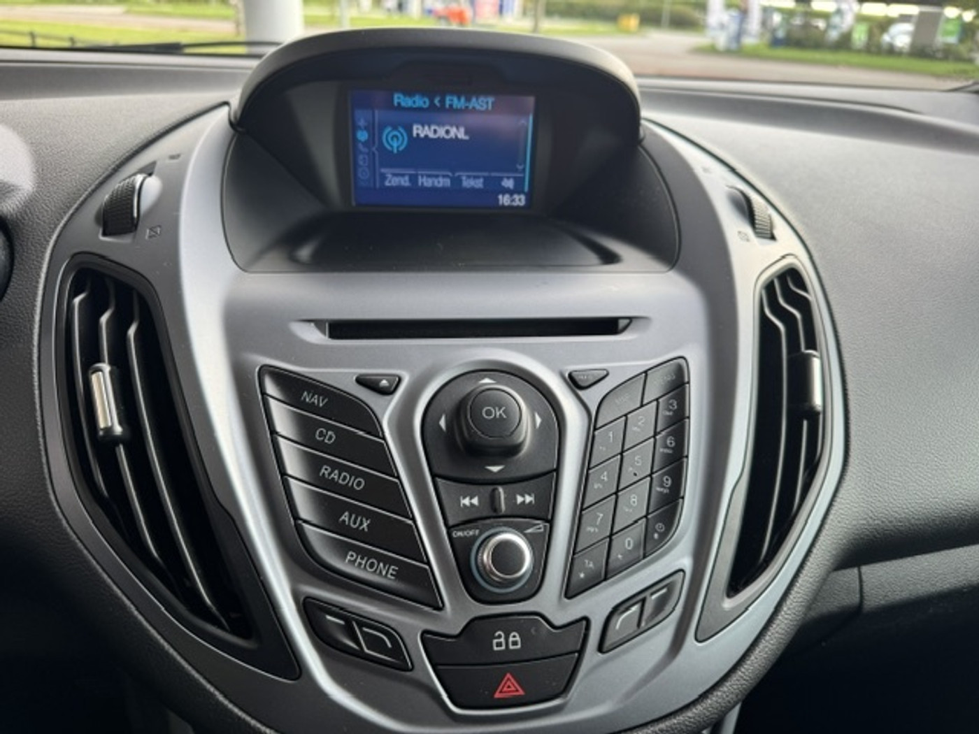 Foto van Ford B-max