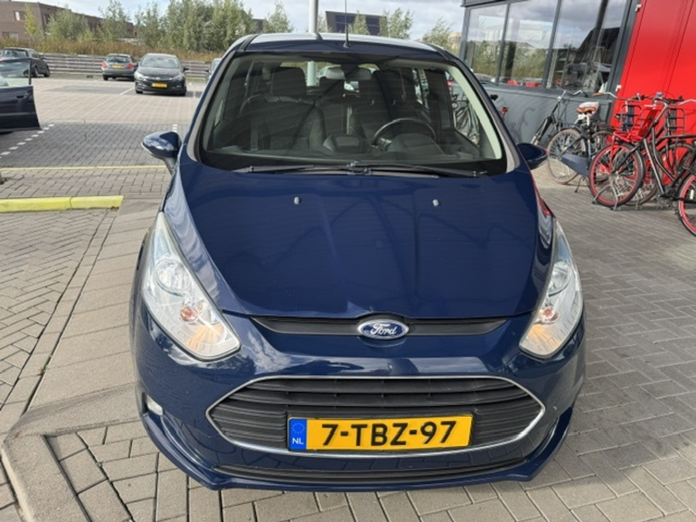 Foto van Ford B-max