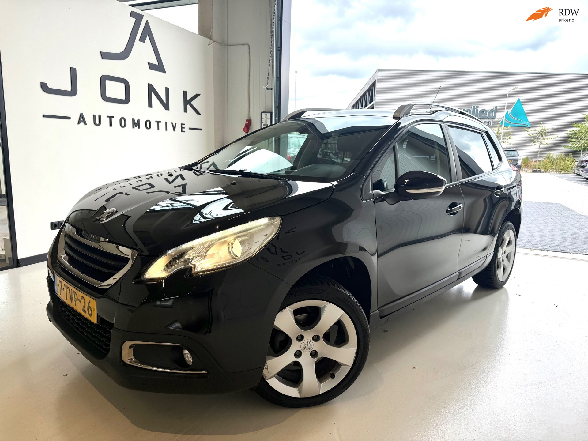 Peugeot 2008 1.2 VTi Active Apk Clima Garantie Automaat 2014 - voorkant