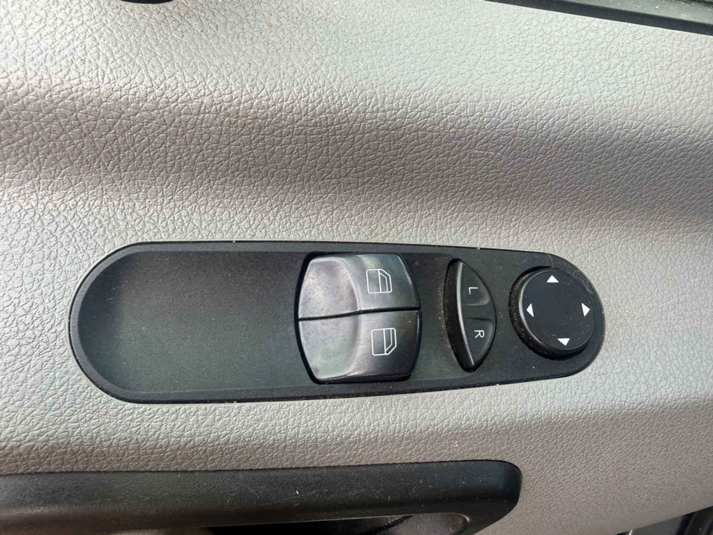 Foto van Mercedes-Benz 906 Ka 30 Sprinter 210cdi