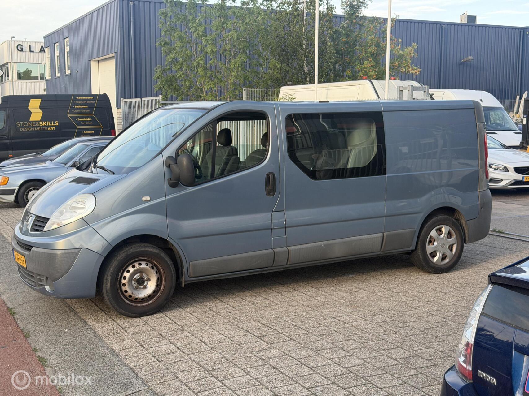 Foto van Renault Trafic T29 L2/h1 2,5 Dci 84kw E4 Fap