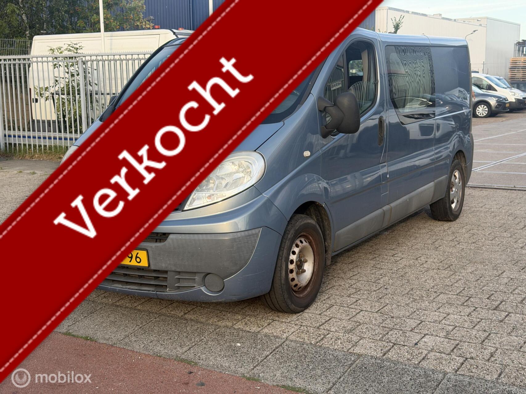 Renault Trafic T29 L2/h1 2,5 Dci 84kw E4 Fap 2.5 dCi L2H1 DC 2009 - voorkant