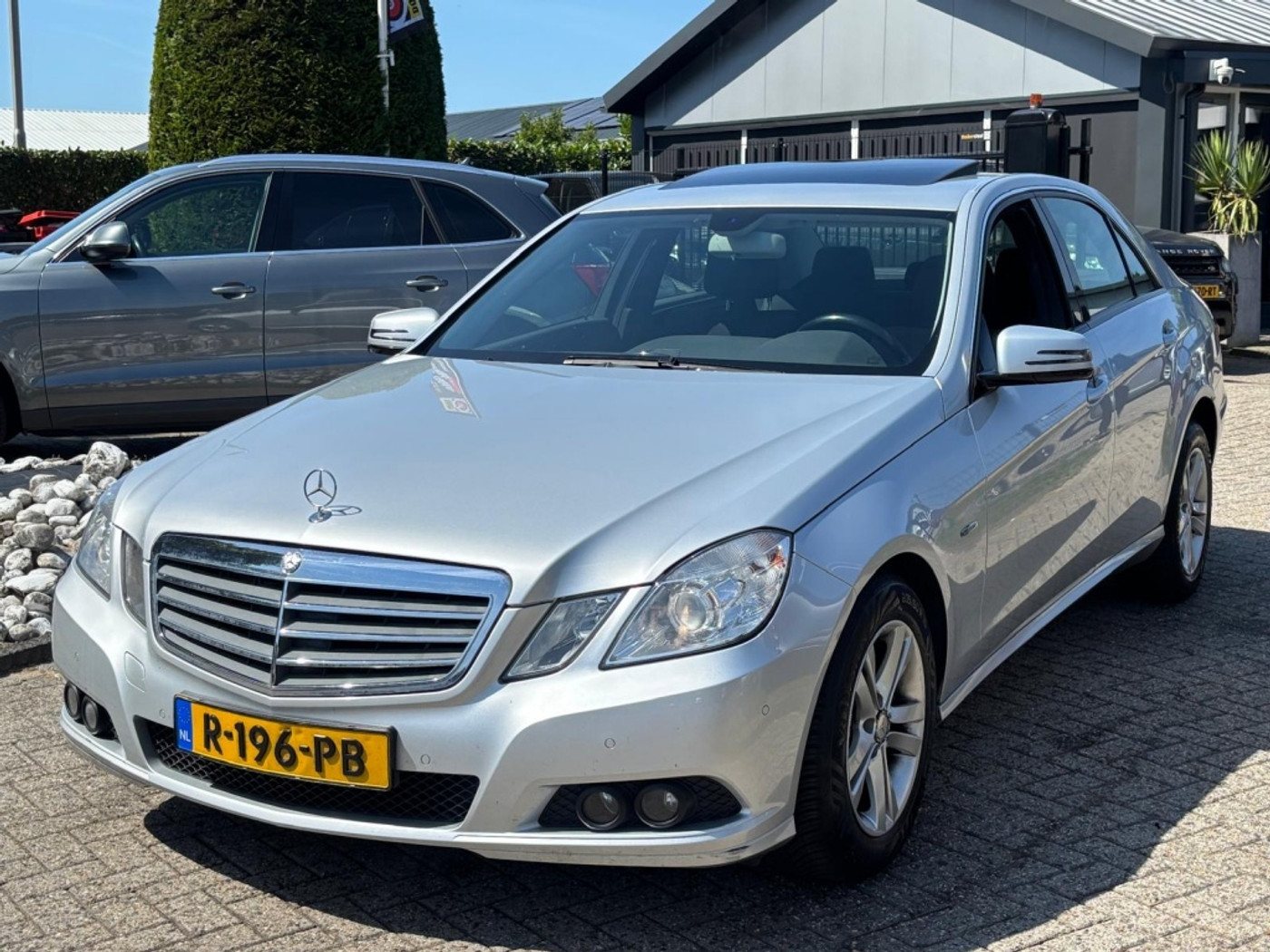 Mercedes-Benz E 350 Cgi E350 CGI Elegance 2009 Sedan Schuifdak 350 2009 - voorkant