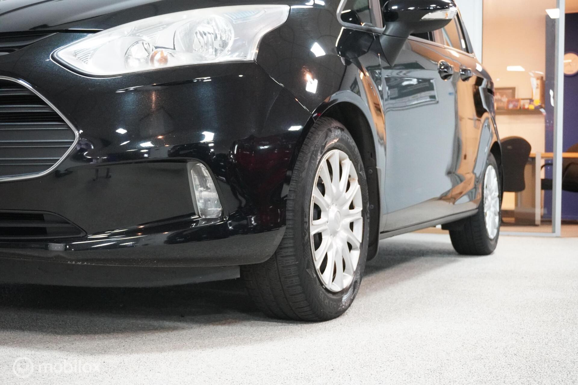 Foto van Ford B-max