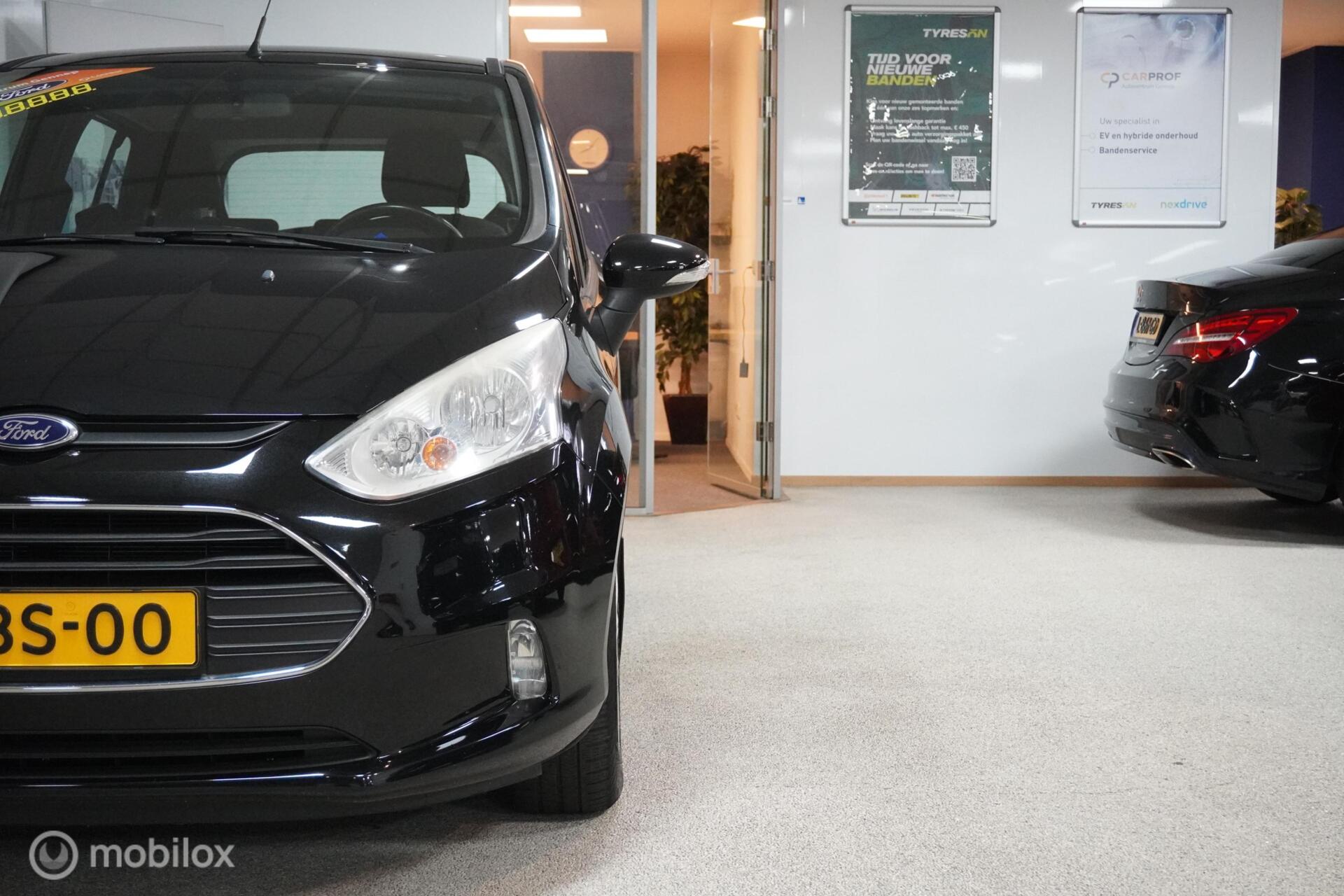 Foto van Ford B-max
