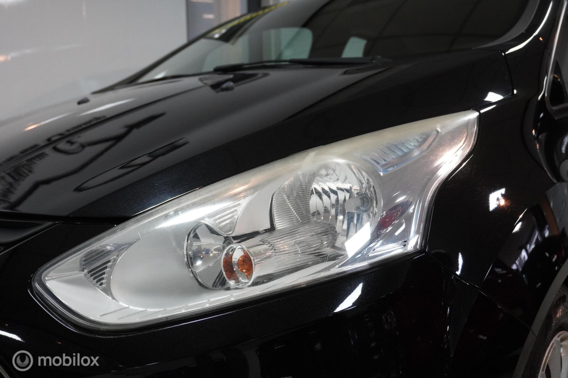 Foto van Ford B-max