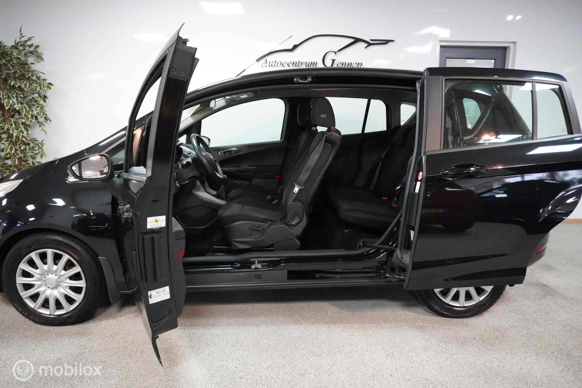 Foto van Ford B-max