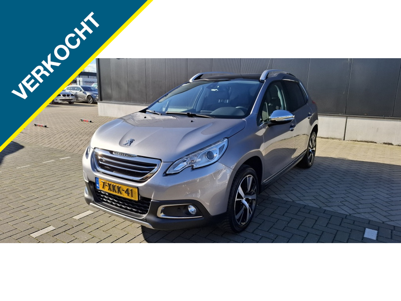 Peugeot 2008 1.6 VTi Féline 2014 - voorkant